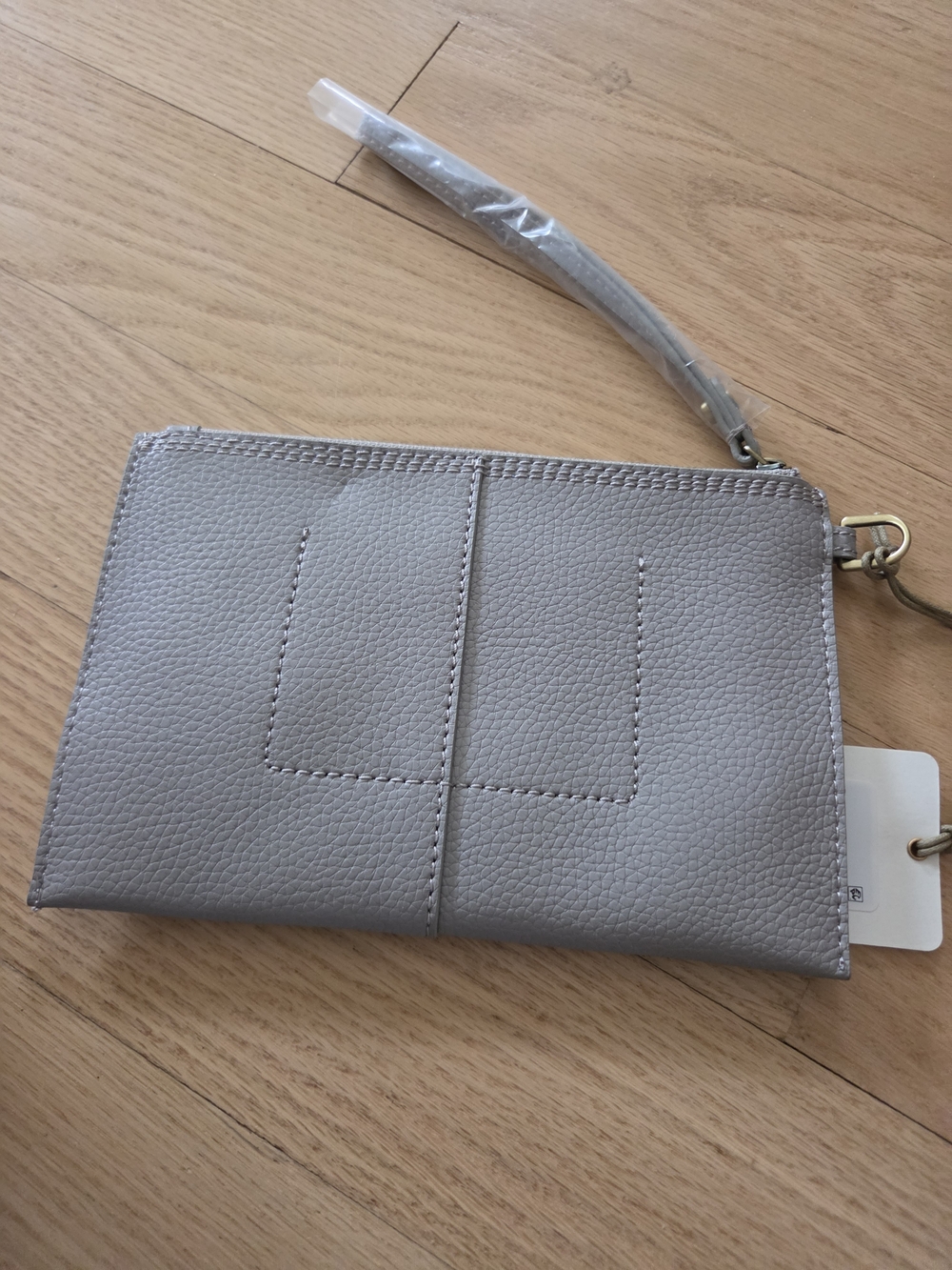 HOBO Gray Women's Wristlet Wallet - Sleek Pebbled Leather - NEW